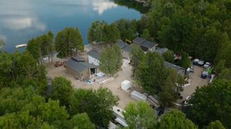 Renovation Resort Showdown S03E02 1080p WEB h264-CBFM ff