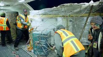Ice Airport Alaska S07E02 Bear Knuckle Flight 1080p HULU WEB-DL DDP5 1 H 264-RAWR